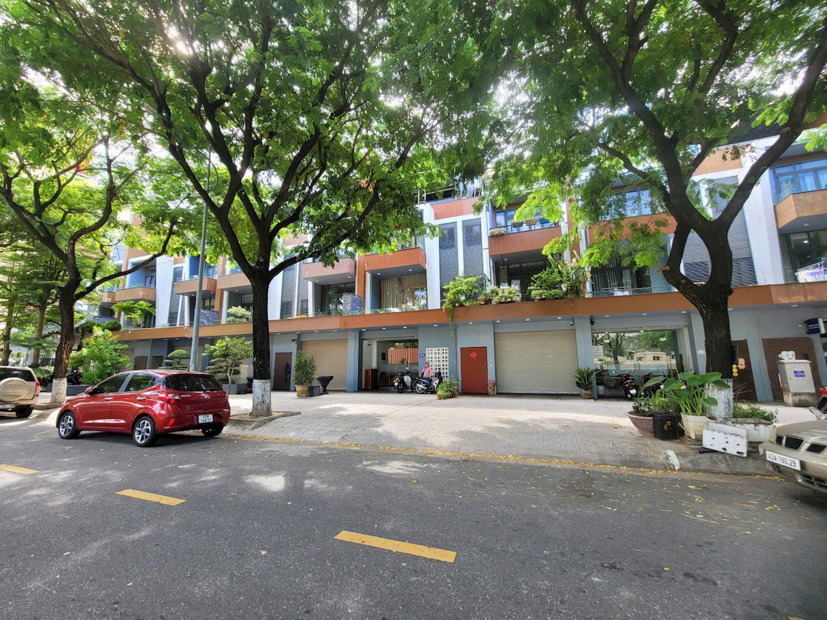 shophouse-halla-25-ty-1